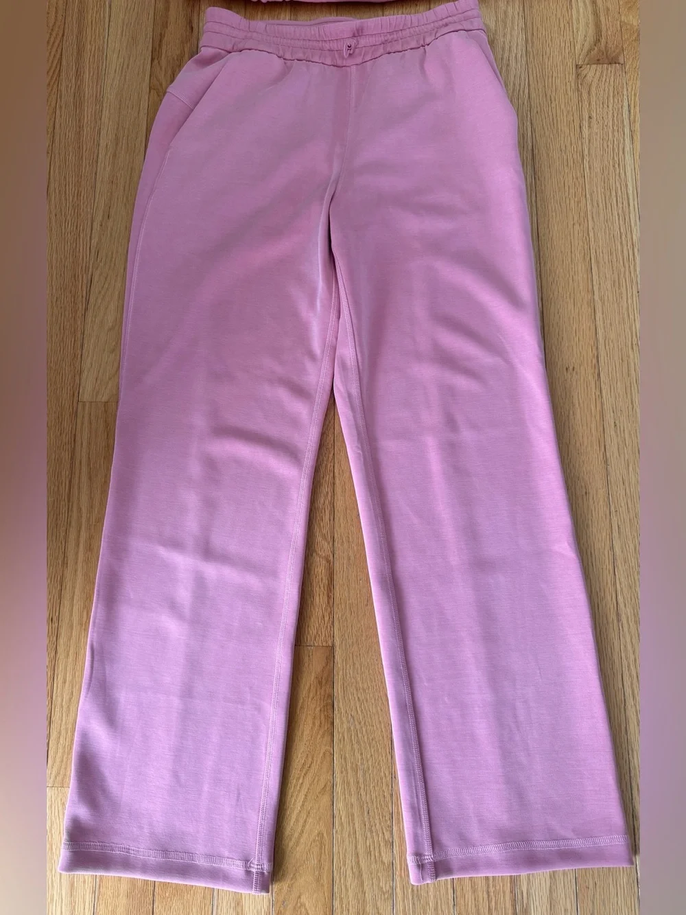 Women’s Lululemon Pink Lounge set